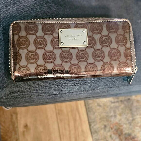 Michael Kors Brown Bronze Signature Wallet - Picture 1 of 7